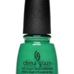 CHINA GLAZE  Nail Lacquer (0.5 fl.oz/14ml) - Emerald Bae