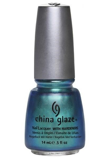 CHINA GLAZE  Nail Lacquer (0.5 fl.oz/14ml) - Deviantly Darling
